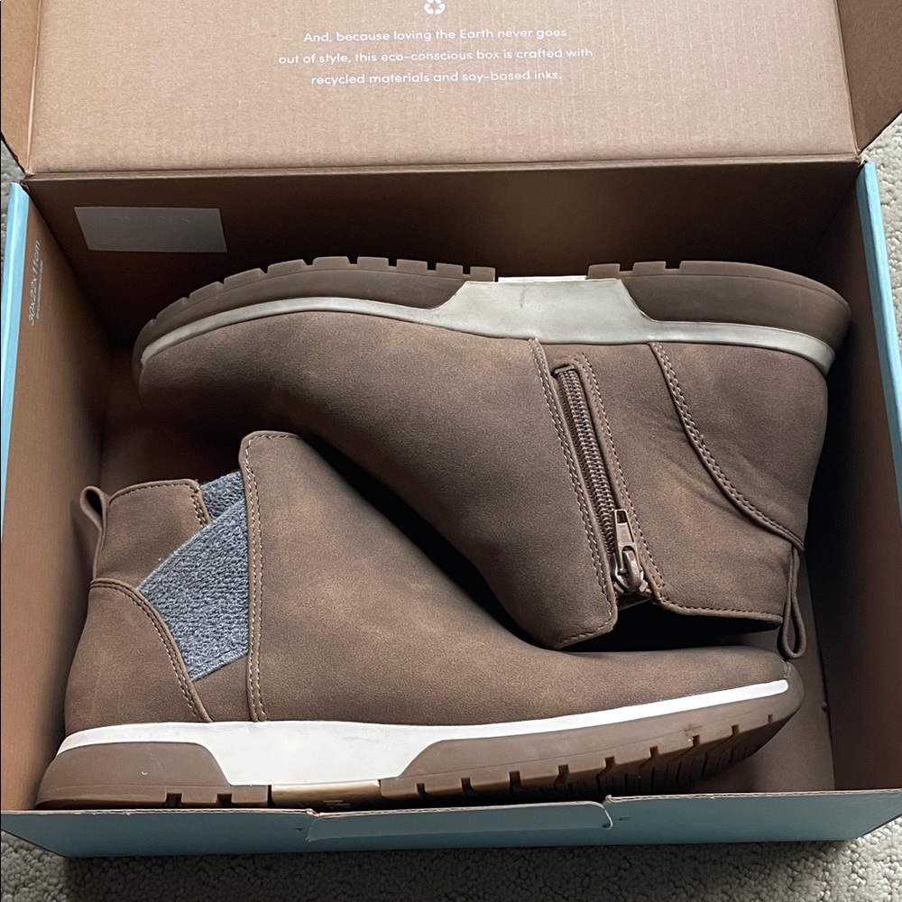 Life Stride Hope mushroom Women Tan Ankle Boots size 8